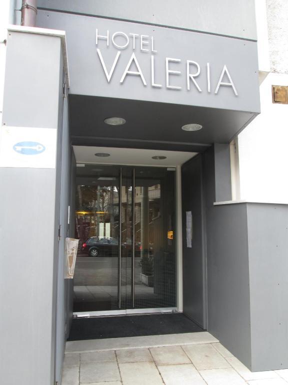 Hotel Valeria Вила Опичина Екстериор снимка
